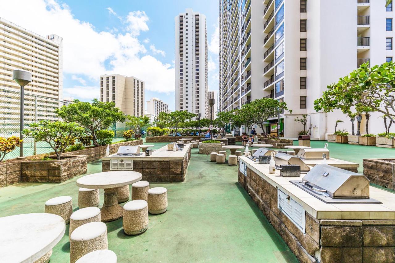 Beautiful Mountain Views & Steps To Waikiki
